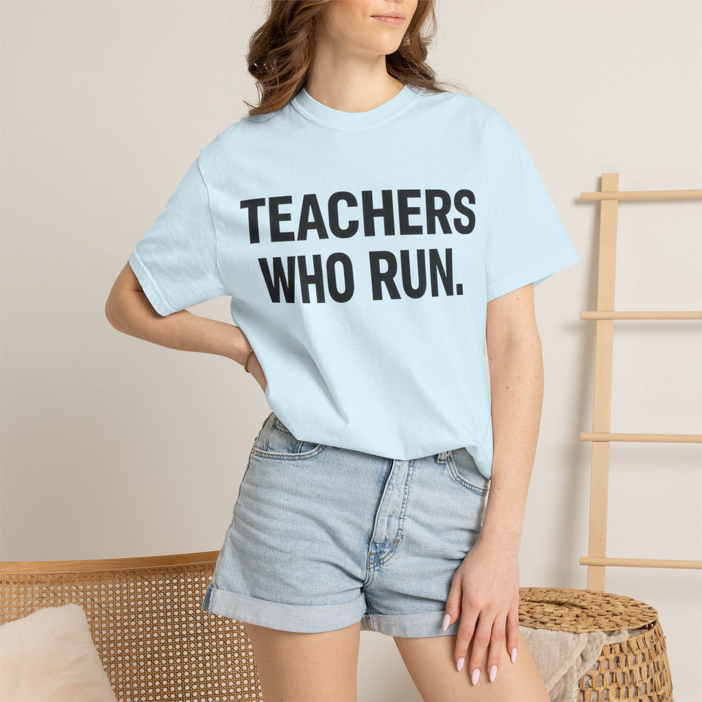 TEACHER / RUNNER  T